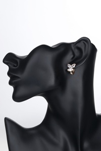 ต่างหูแบบหนีบประดับคริสตัลรูปโบว์ผีเสื้อสำหรับผู้หญิงแฟชั่น - Product Image 5