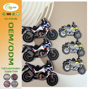 Etiquetas promocionales termoadhesivas para ropa, logotipos 3D de silicona en relieve, etiquetas de silicona, etiquetas de transferencia de calor de PVC para prendas y bolsos - Product Image 1