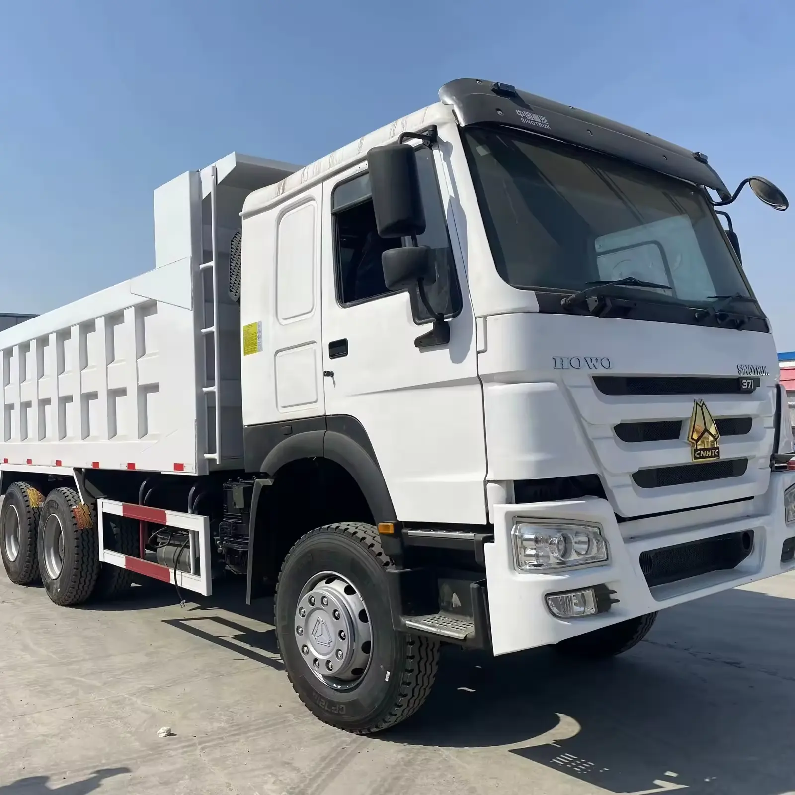 Sinotruk HOWO 6*4 trắng tay lái xe tải Mười bánh hiệu suất cao 371HP trăm tấn vua