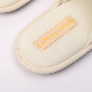 Yüksek Kaliteli Otel Süiti Premium Tek Kullanımlık veya Tek Kullanımlık Olmayan Terlikler Kaymaz Tabanlı Konuk Odası İçin Rahat Terlikler - Product Image 4