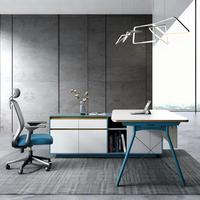 Bureau de direction en L de luxe discret et de haute qualité, bureau moderne pour manager avec espace de rangement