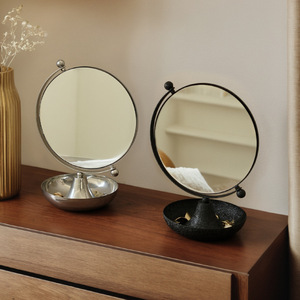 <span class=keywords><strong>Miroir</strong></span> de Maquillage Rond HD en Fer Argenté avec Design Réglable à Simple Face pour la Maison et la Chambre d'Étudiant - Product Image 1