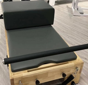 Lit de formation à noyau rembourré en bois Reformer Pilates Lit de réformateur Pilates avec demi tour trapèze <span class=keywords><strong>pour</strong></span> lit de réformateur de vente de club de yoga - Product Image 3