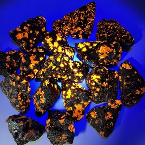批发天然粗糙水晶宝石岩石闪光yooperlite原石火焰石英石 - Product Image 3