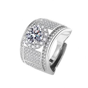 Anillo de Dedo Índice Abierto de Cobre Lujoso con Circonitas Completas para Hombre, Anillo de Boda de Dos Quilates Brillantes de 8MM para Novio - Product Image 5