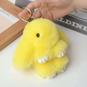 Porte-clés en fourrure de vison douce et mignonne en forme de lapin, pendentif de sac en peluche moelleux pour couples, porte-clés de voiture doux - Product Image 6