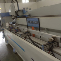 Machine CNC de découpe en aluminium à 4 axes PARKR de haute précision pour l'assemblage et le perçage