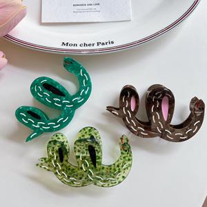 YJL nuevo diseño Animal serpiente agua ondulación patrón acetato garra Clip exquisito Color verde fresco pinza <span class=keywords><strong>de</strong></span> <span class=keywords><strong>pelo</strong></span> niñas Clip - Product Image 2