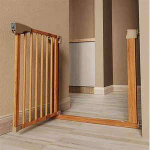 Puerta DE SEGURIDAD retráctil ultra ancha Barrera de escalera de madera pintada ecológica de alta calidad - Product Image 4