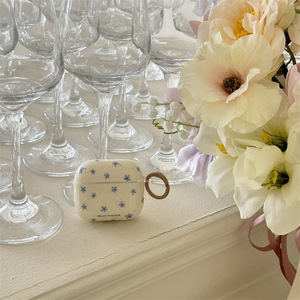 Funda con diseño floral azul único para AirPods Pro 2 y AirPods 2 3 4, cubierta protectora inalámbrica Bluetooth - Product Image 2