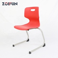 Chaises d'écolier individuelles en plastique à cadre chromé, style européen, design simple, pour l'éducation et l'école, en vente