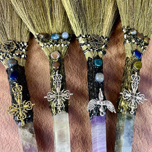 Nouvel arrivage, vente en gros, fait à la main, pierres de guérison en cristal, sorcière spirituelle, balai magique pour décoration - Product Image 4
