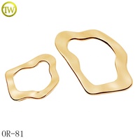 Anillos redondos de nombre privado personalizados sin níquel, accesorio de baño chapado en oro, Conector de hebilla de LETRA DE Metal para ajustador de Bikini