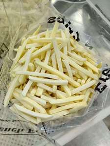Fabriqué à partir de pommes de terre de qualité supérieure avec une qualité constante et un goût stable / Technologie IQF / Légumes surgelés / Frites surgelées - Product Image 1
