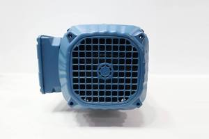 Motorreductor S-EW MOVIDRIVE R47 DRN80M4 0.75kW con Reductor de Engranajes Helicoidales para Transportador - Product Image 3