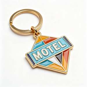 Porte-clés vintage en alliage de zinc émaillé à chaud, style motel, directement de l'usine, pour le branding des complexes hôteliers et les accessoires de voyage - Product Image 3
