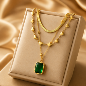 Collar Personalizado de Alta Calidad, Estilo Lujoso y Ligero, con Forma de Corazón y Mariposa, Imitación de Perla, Chapado en Oro de 18K, Acero Inoxidable, Moderno, Versátil e Impermeable - Product Image 5