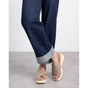 Carmela Women's Low Sandal Beige Leather <b>Flat</b> Sandals - Product Image 5