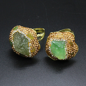 Anello con Grande Pietra Stile Vintage Placcato Oro 18K con Gemme e Quarzo per <span class=keywords><strong>Uomo</strong></span> e <span class=keywords><strong>Donna</strong></span> Matrimonio Fidanzamento Vendita all'Ingrosso - Product Image 4