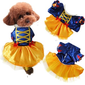 Disfraz de Perro con Temática de Blancanieves para Halloween, Adecuado para Perros Pequeños Tipo Poodle o Schnauzer. Adecuado para Todas las Estaciones. - Product Image 1