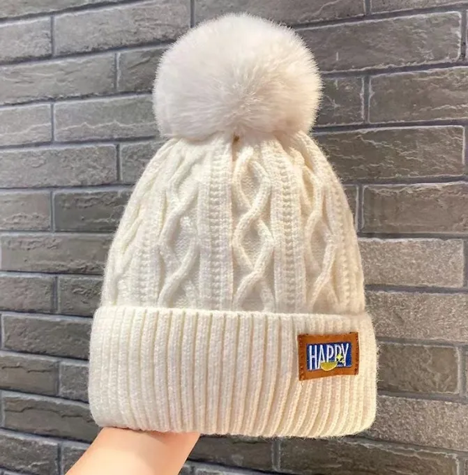 2023 hiver nouveau cachemire chaud laine chapeau version coréenne chapeau froid mode simple visage petites casquettes tricotées