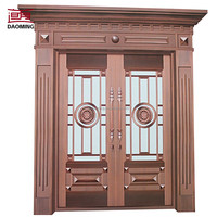 Porte en cuivre à double ouverture de conception traditionnelle personnalisée avec fenêtre pour villa, utilisation extérieure, cour
