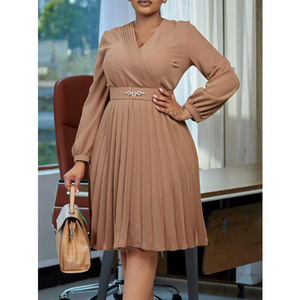 green emerald velvet dress Amazon.com: YIOYOLA Fit and Flare Cocktail Dress for Women Wedding Guest  Business Work Semi Formal A Line Dresses(YYL555-Apricot,S) : Clothing,  Shoes & Jewelry