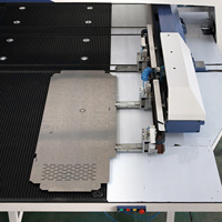Machine de poinçonnage et de formage CNC à tourelle rapide pour la fabrication d'armoires électriques
