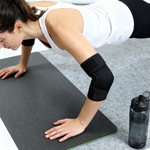 Attelle de <span class=keywords><strong>coude</strong></span> en néoprène pour une <span class=keywords><strong>compression</strong></span> personnalisable pour les voyages grâce à sa taille compacte pour un emballage pratique - Product Image 6