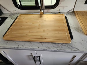 Planches à découper en <span class=keywords><strong>bambou</strong></span> bio avec rainure pour les jus et poignées latérales, robustes, durables, réversibles, en bois, pour charcuterie et fromages - Product Image 2