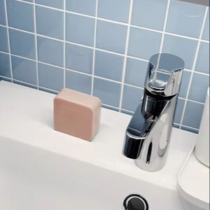 Barra de Limpieza Facial Coreana Vegana, Jabón Suave de Limpieza Profunda Diseñado para una Piel Limpia, Fresca y Equilibrada - Product Image 2