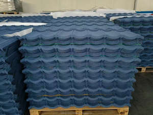 Tejas de Acero Galvanizado de Alta Calidad Producidas en Fábricas Chinas, Tejas Metálicas con Recubrimiento de Piedra de Color para Techos de Edificios - Product Image 2