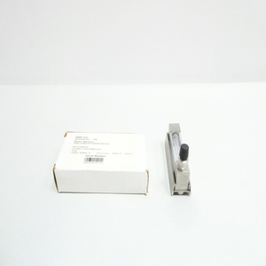 10A6134NB1B1X0 Régulateur de débit d'air à section variable scfh à 010 PSI 14 pouces NPT - Product Image 1
