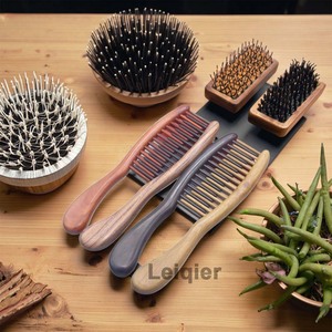 Peigne en bois à double rangée de dents avec logo personnalisé, antistatique, en bois de santal naturel, pour massage du cuir chevelu, brosse à cheveux pour usage domestique - Product Image 3