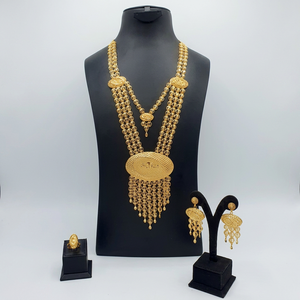 Conjunto de Joyería Étnica Chapada en Oro de 24K para Mujer, Collar, Pendientes, Anillo, Diseño de Borlas, Joyería de Aleación para Boda - Product Image 1