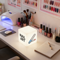 Cube lumineux LED en plastique personnalisé avec logo RGB 16 couleurs Publicité intérieure/extérieure Boîte lumineuse festive de Noël