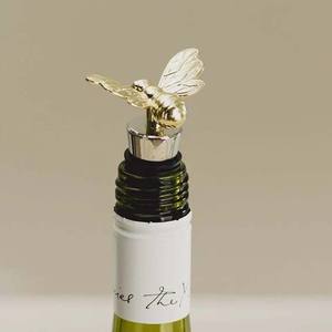 Promotion métal Animal tête d'abeille en forme <span class=keywords><strong>de</strong></span> bouchons <span class=keywords><strong>de</strong></span> <span class=keywords><strong>vin</strong></span> Silicone caoutchouc Champagne Prosecco bouchon <span class=keywords><strong>de</strong></span> bouteille <span class=keywords><strong>de</strong></span> <span class=keywords><strong>vin</strong></span> - Product Image 1