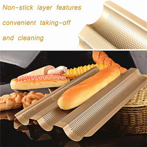 Pour Le Pain Bracelet Cuisson A Allant Au empat-blanie Usagee 4 Longs Mouses La Avec Couche - Product Image 6