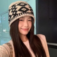 Chapeau Bob Tricoté Jacquard Fair Isle Rétro à Motif Losanges en Spandex/Polyester pour Femme Adulte Automne/Hiver – Flatteur pour le Visage
