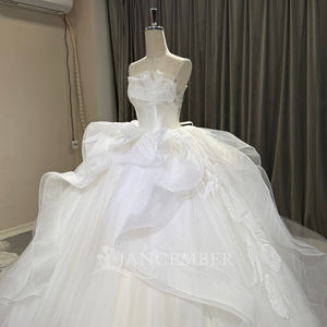 Vestido de Novia Moderno OY027 con Cuello Barco, Cola Capilla de Tul, Flores de Encaje y Cristales, Largo hasta el Suelo, Estilo Princesa - Product Image 4