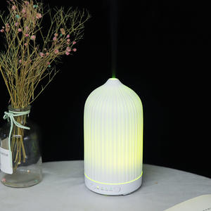 Diffuseur d'arômes JCSY 100 ml, humidificateur avec lumière LED pour usage domestique - Product Image 1