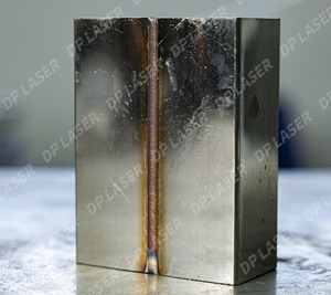 เครื่องเชื่อมไฟเบอร์เลเซอร์แบบพกพา ระบายความร้อนด้วยอากาศ เครื่องเชื่อมไฟเบอร์เลเซอร์แบบมือถือ ระบายความร้อนด้วยอากาศ - Product Image 6
