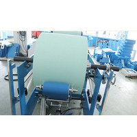 Fabricant professionnel de machines manuelles pour la fabrication de serviettes dentaires et de bavoirs jetables avec composants PLC