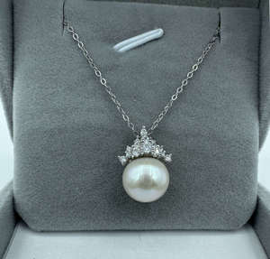 Vente en gros 9-10mm AAAAA véritable perle naturelle <span class=keywords><strong>reine</strong></span> <span class=keywords><strong>des</strong></span> <span class=keywords><strong>neiges</strong></span> collier tendance bijoux élégants collier de perles d'eau douce de haute qualité - Product Image 1