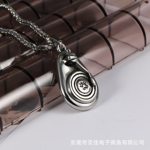 จี้ไทเทเนียมสไตล์จีนย้อนยุค ดีไซน์เครื่องเล่นแผ่นเสียงสุดเท่ สร้อยคอฮิปฮอปแนวร็อค  เครื่องประดับผู้ชายสุดฮิต รุ่น SP1030 - Product Image 4