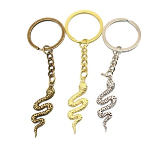 Porte-clés Serpent Texturé en Alliage de Zinc avec Anneau Démontable pour Collectionneur de Reptiles et Clip de Sac à Dos - Product Image 5