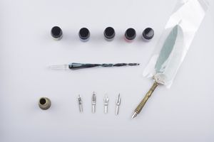 HY Penna in Metallo Elegante Stile Europeo, Penna a Sfera con Piuma, Vendita Calda da Shanghai Cina, Articoli per Scrittura e Correzione, Penna in Vetro - Product Image 4