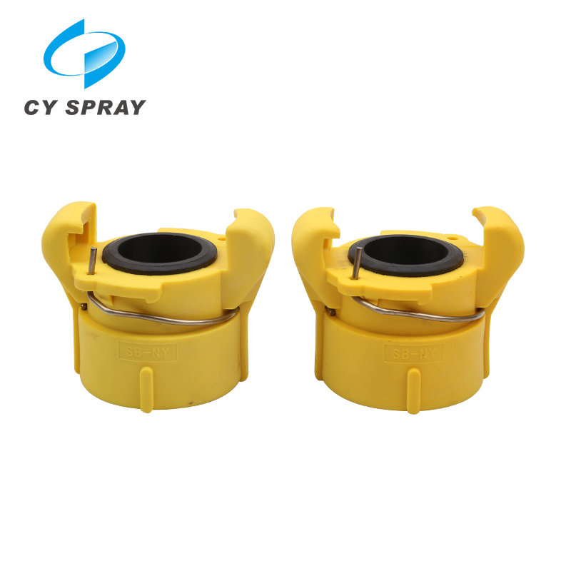 Corse thread nylon material silicone carbide bore carbide sand blast spray nozzle holder