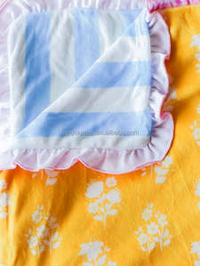 Couverture de plage à volants double couche pour tout-petits, fabrication OEM/ODM, couverture courte en peluche pour enfants, couverture douce pour les genoux. - Product Image 5