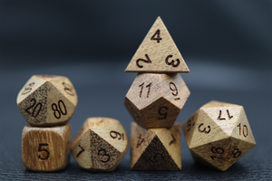 Dados poliédricos de madera marrón para mazmorras y dragones, DND RPG - Product Image 5